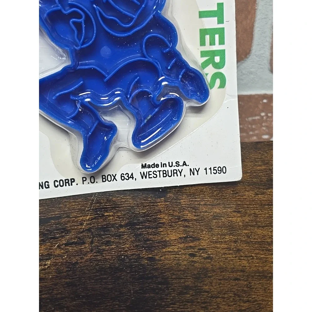 Vintage 1989 LK‎ Manufacturing Cookie Cutters Set Football Player New Sealed USA